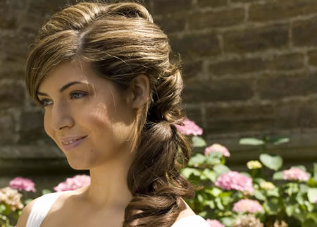 Real Life Wedding Pictures of bridal hairstyles of brides and their 